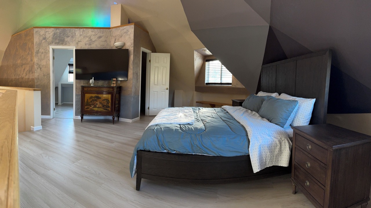 Photo of Bedroom in Frazier Park