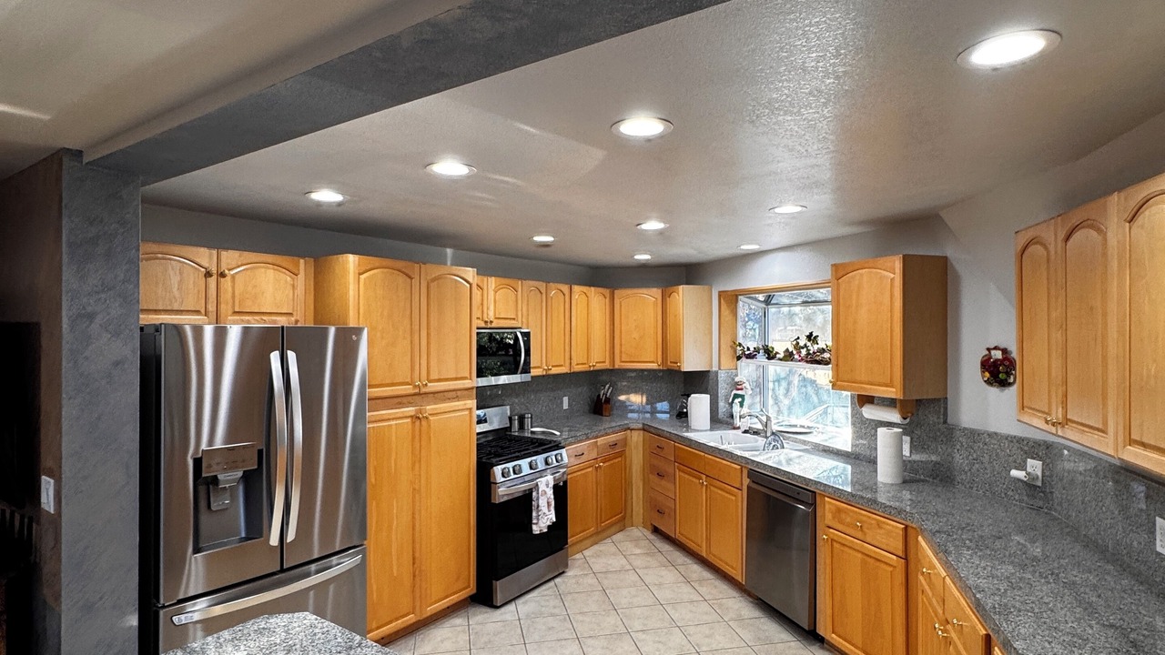 Photo of Kitchen in Frazier Park