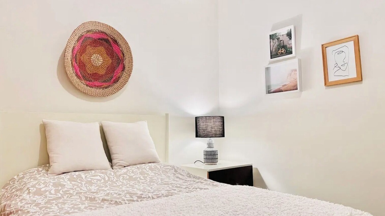 Photo of Bedroom in Eastern Malibu