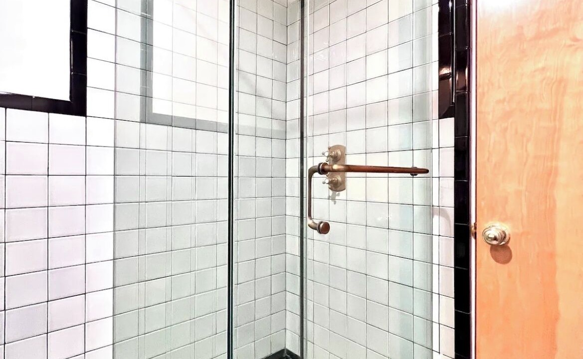 Photo of Bathroom in Eastern Malibu