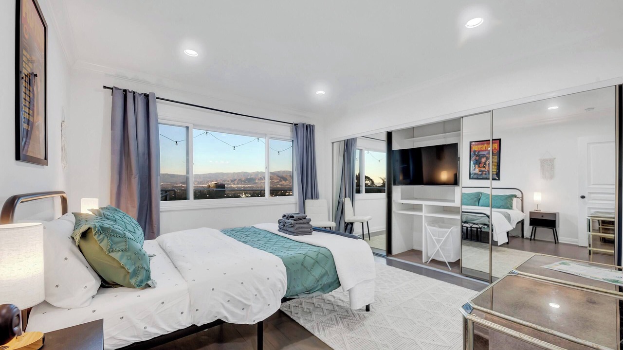 Photo of Bedroom in Los Angeles