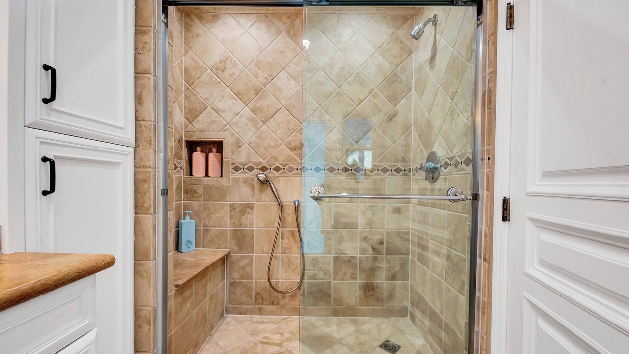 Photo of Bathroom in Los Angeles