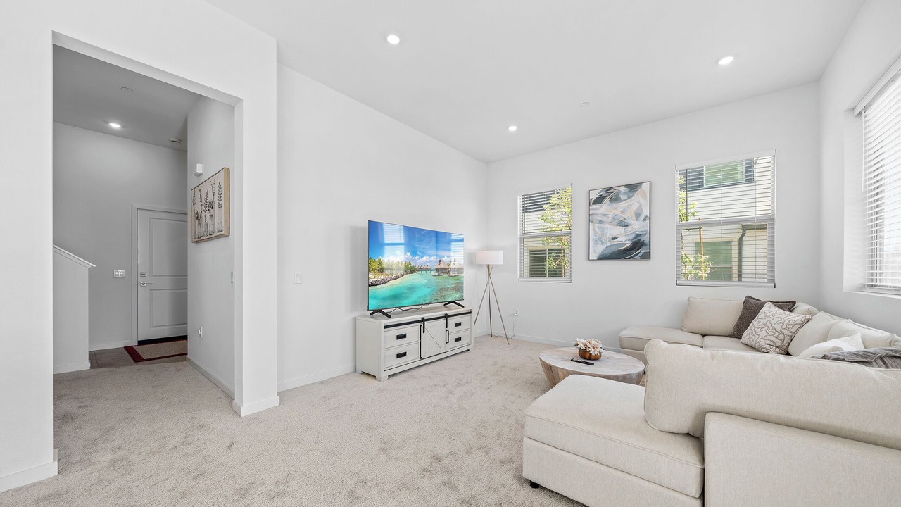 Photo of Livingroom in Ontario