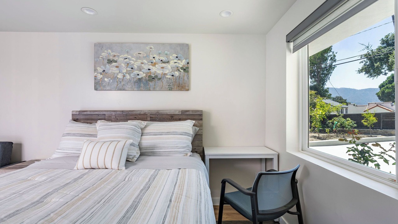 Photo of Bedroom in La Crescenta-Montrose