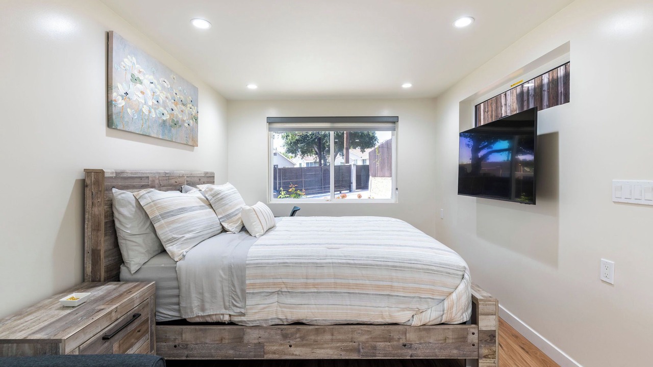 Photo of Bedroom in La Crescenta-Montrose