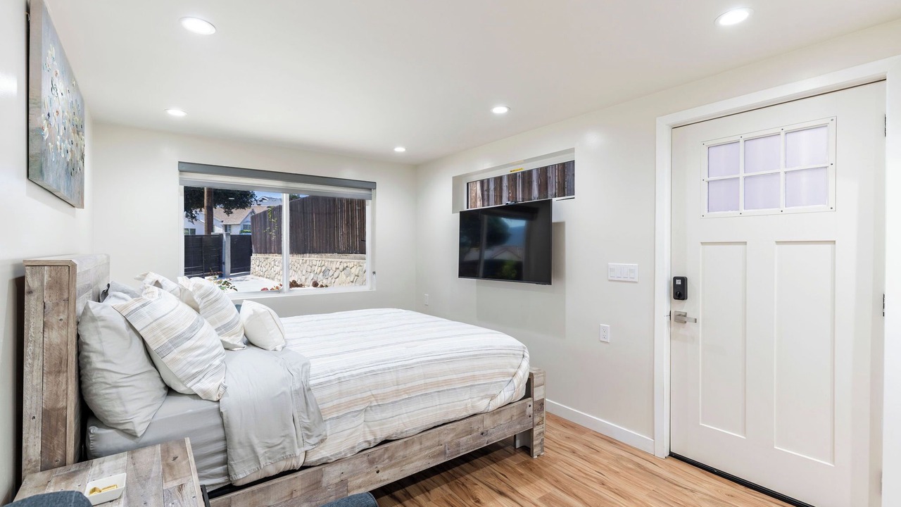 Photo of Bedroom in La Crescenta-Montrose