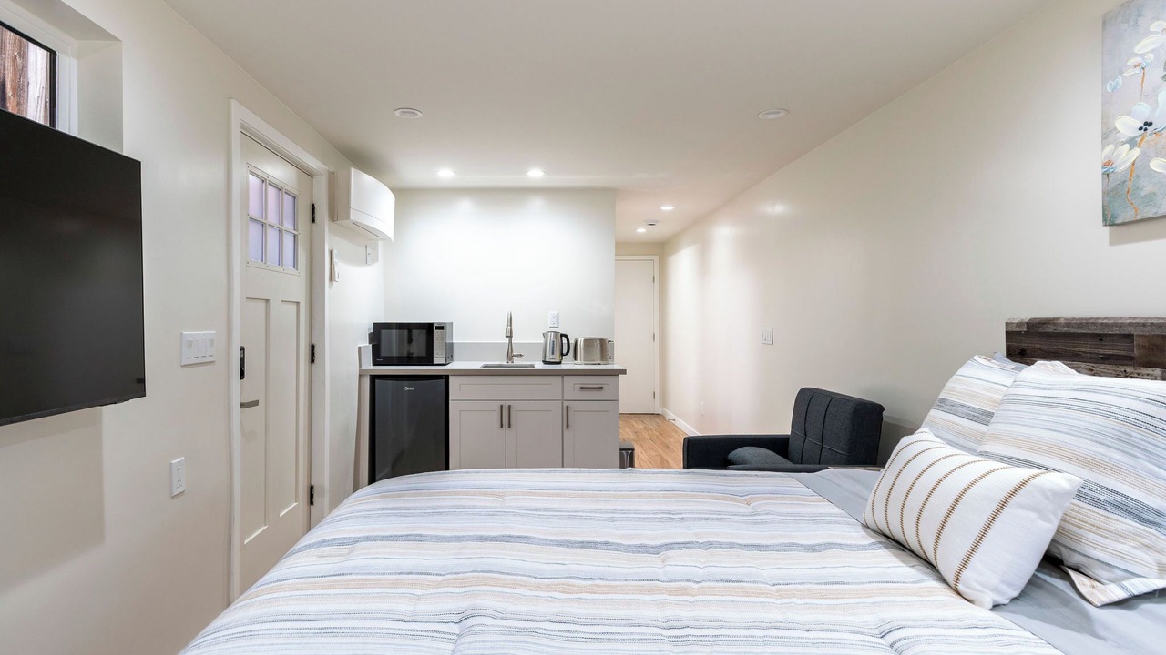Photo of Bedroom in La Crescenta-Montrose