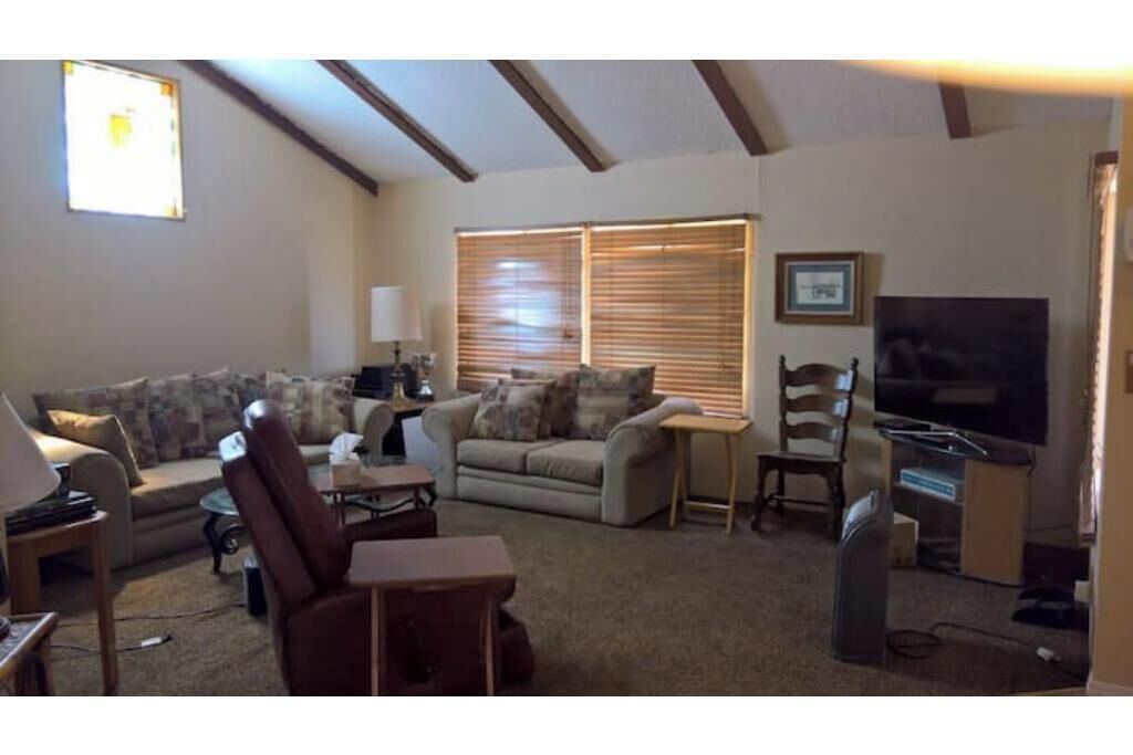 Photo of Livingroom in Bodfish