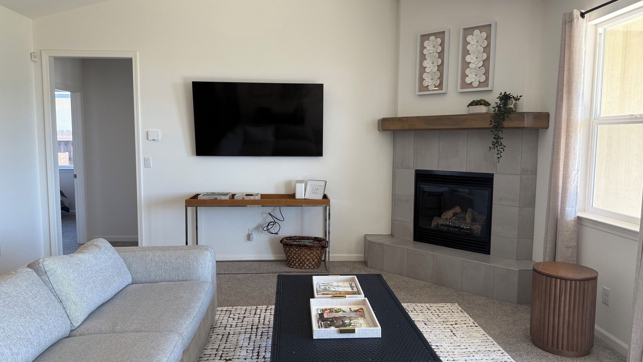 Photo of Livingroom in Chico