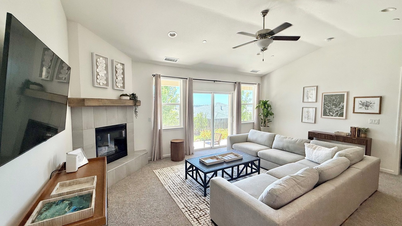 Photo of Livingroom in Chico