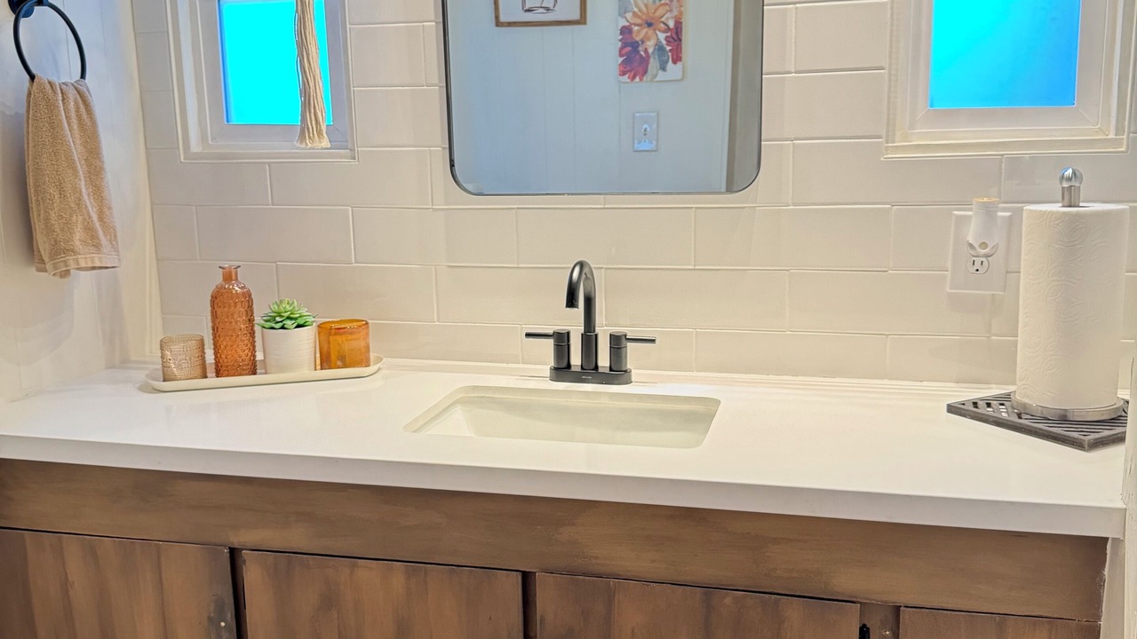 Photo of Bathroom in Raisin