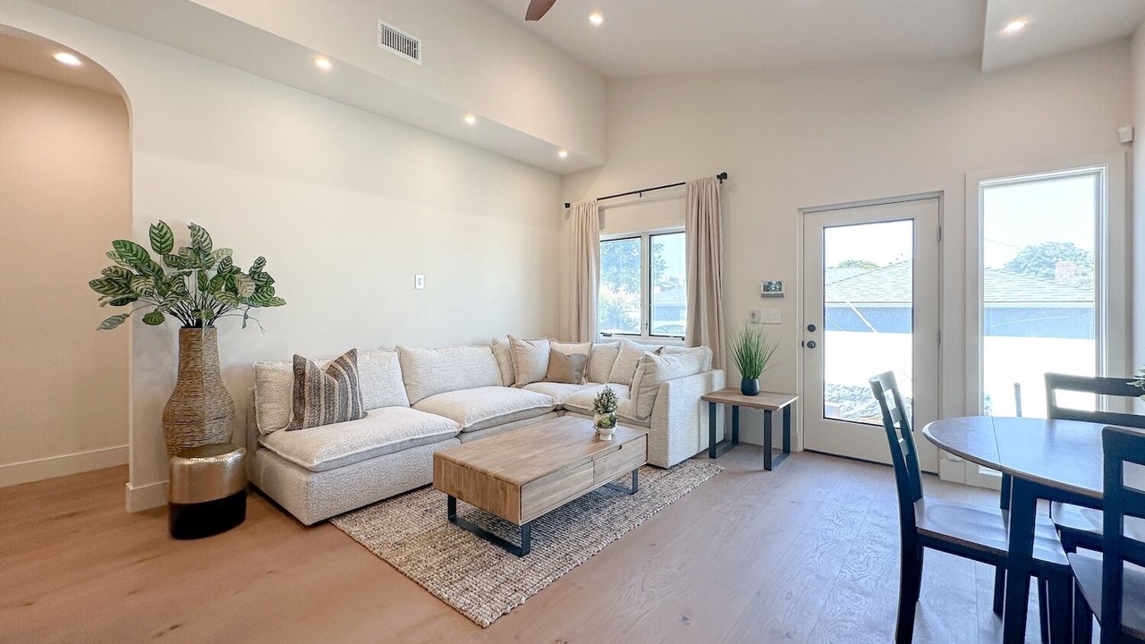 Photo of Livingroom in South Redondo