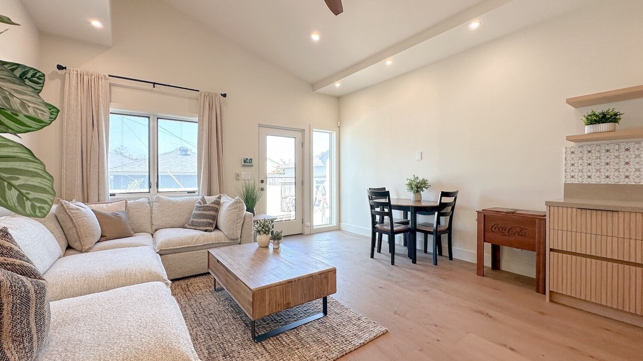 Photo of Livingroom in South Redondo