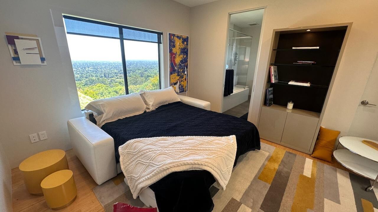 Photo of Bedroom in Loyola