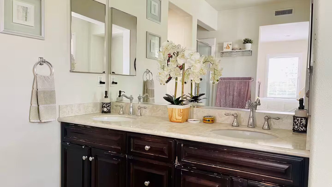 Photo of Bathroom in Ontario