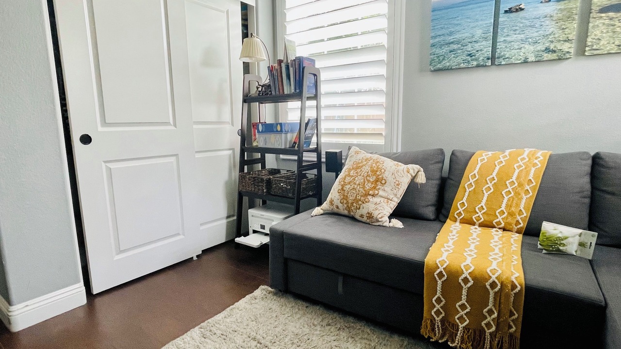 Photo of Livingroom in Ontario