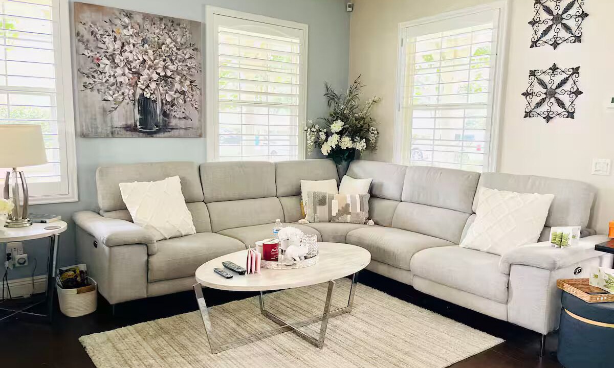Photo of Livingroom in Ontario