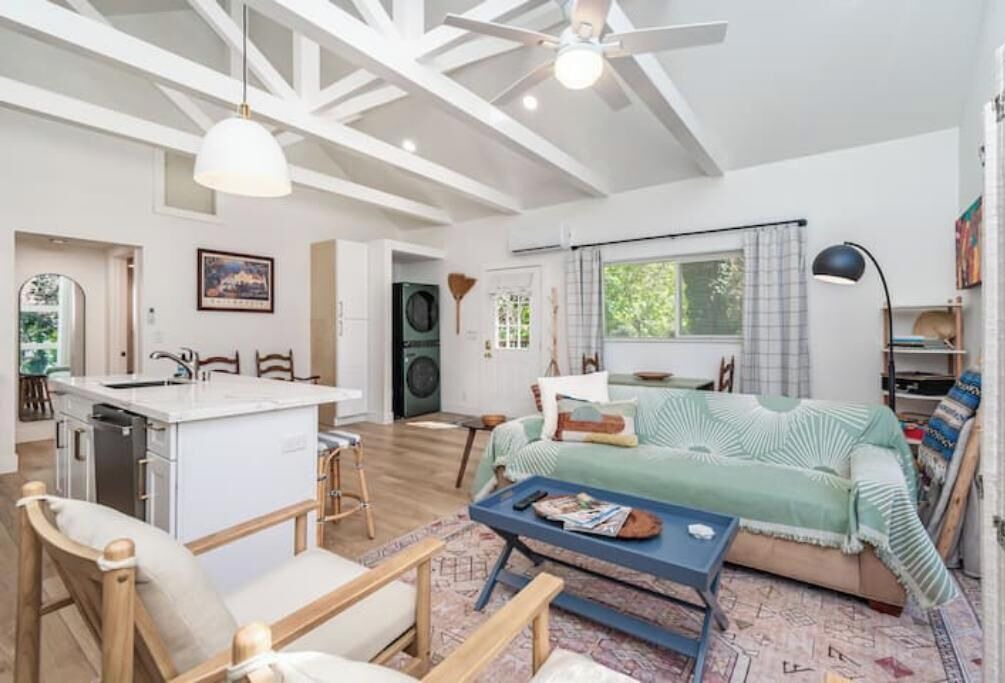 Photo of Livingroom in Auburn