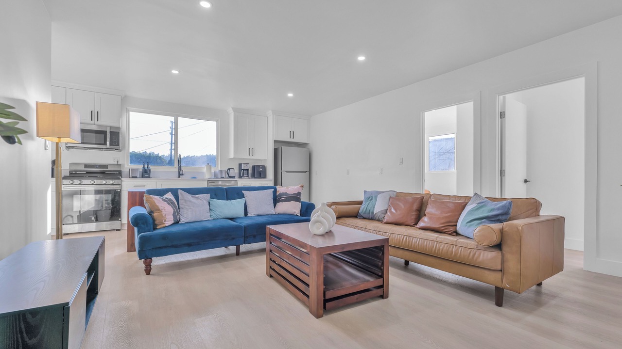 Photo of Livingroom in Cypress Park