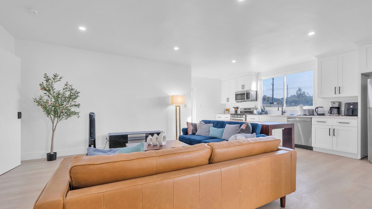 Photo of Livingroom in Cypress Park