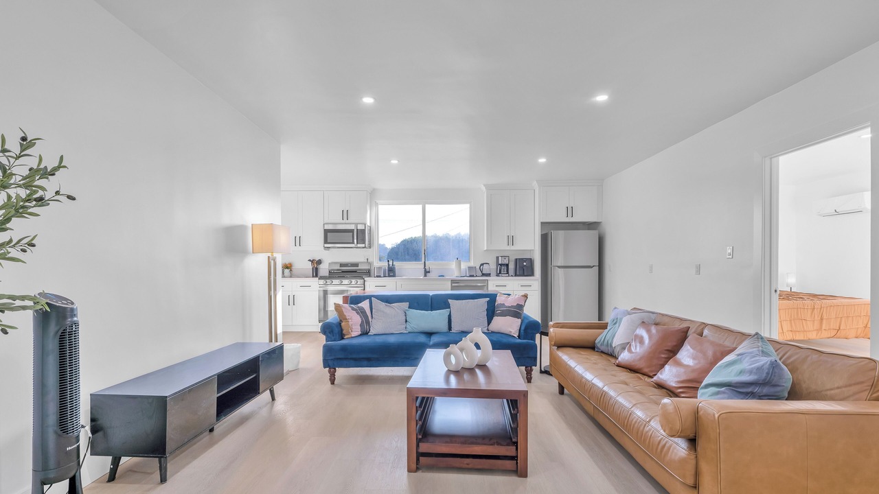 Photo of Livingroom in Cypress Park