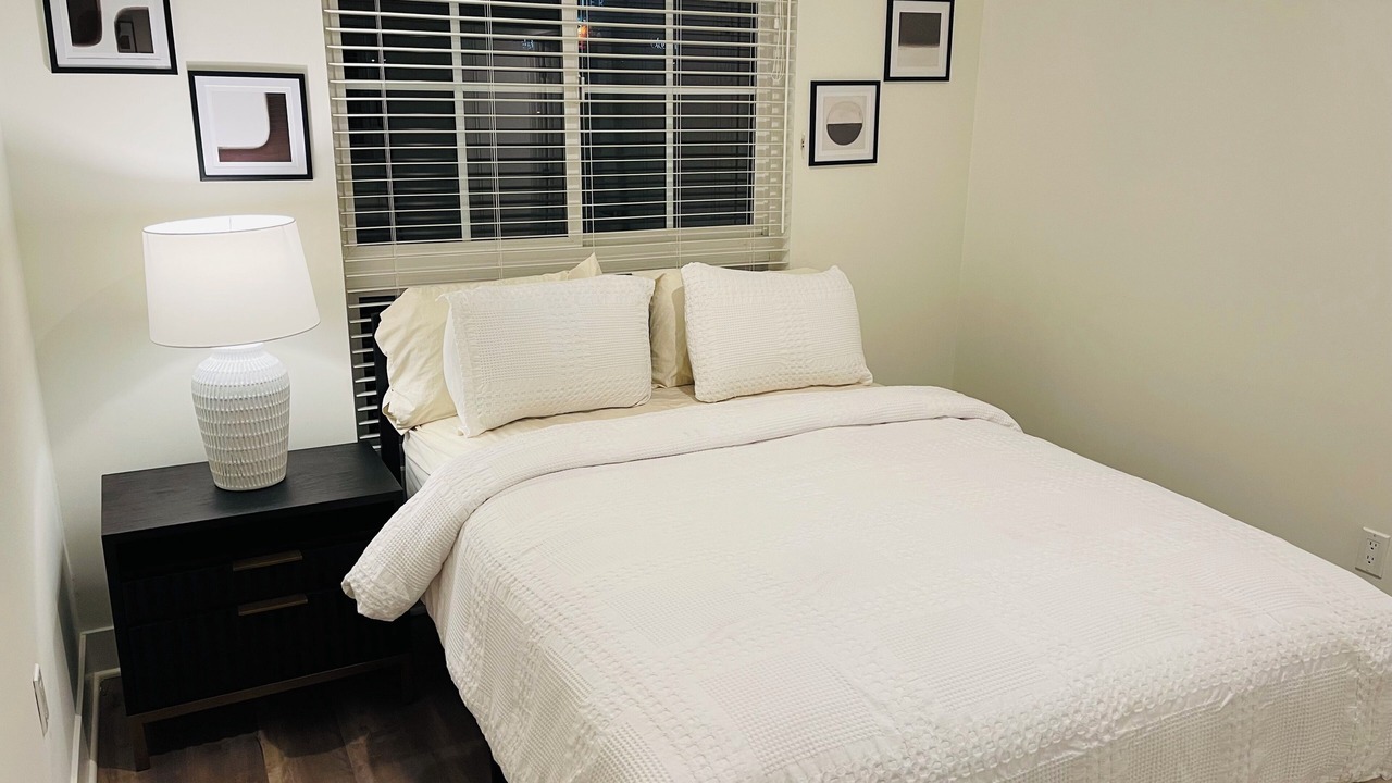 Photo of Bedroom in Beverly Grove