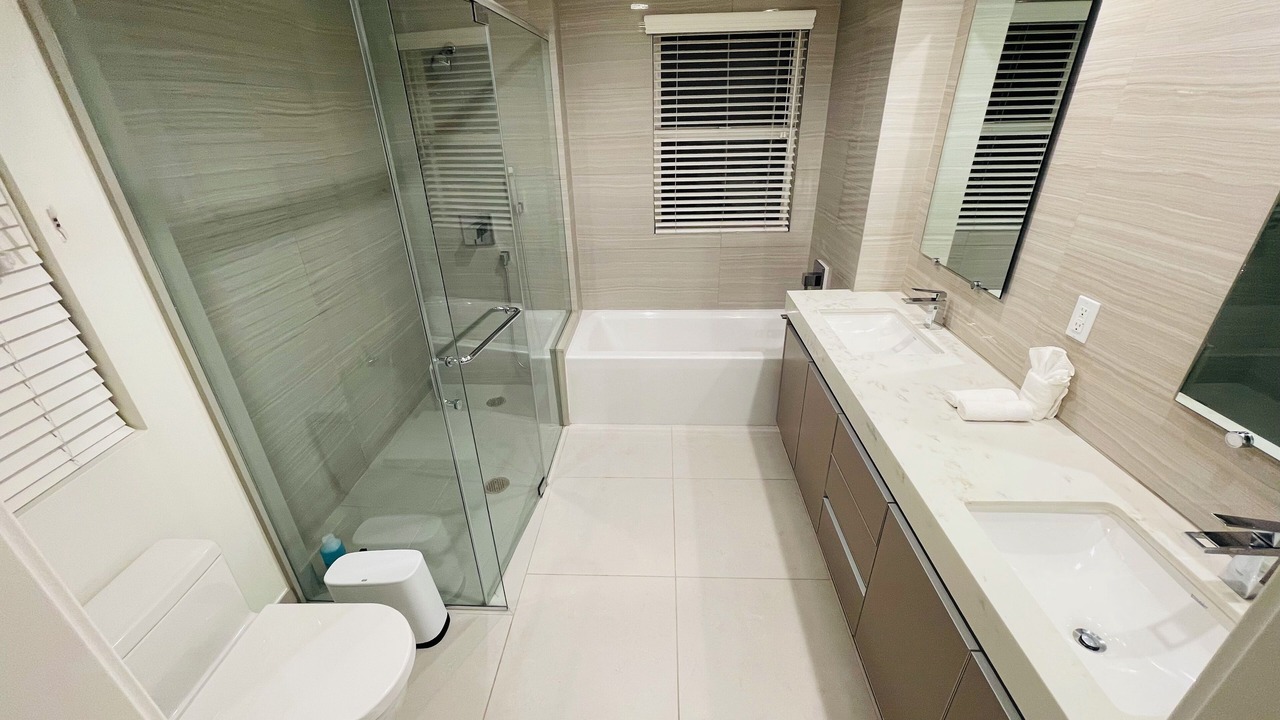 Photo of Bathroom in Beverly Grove