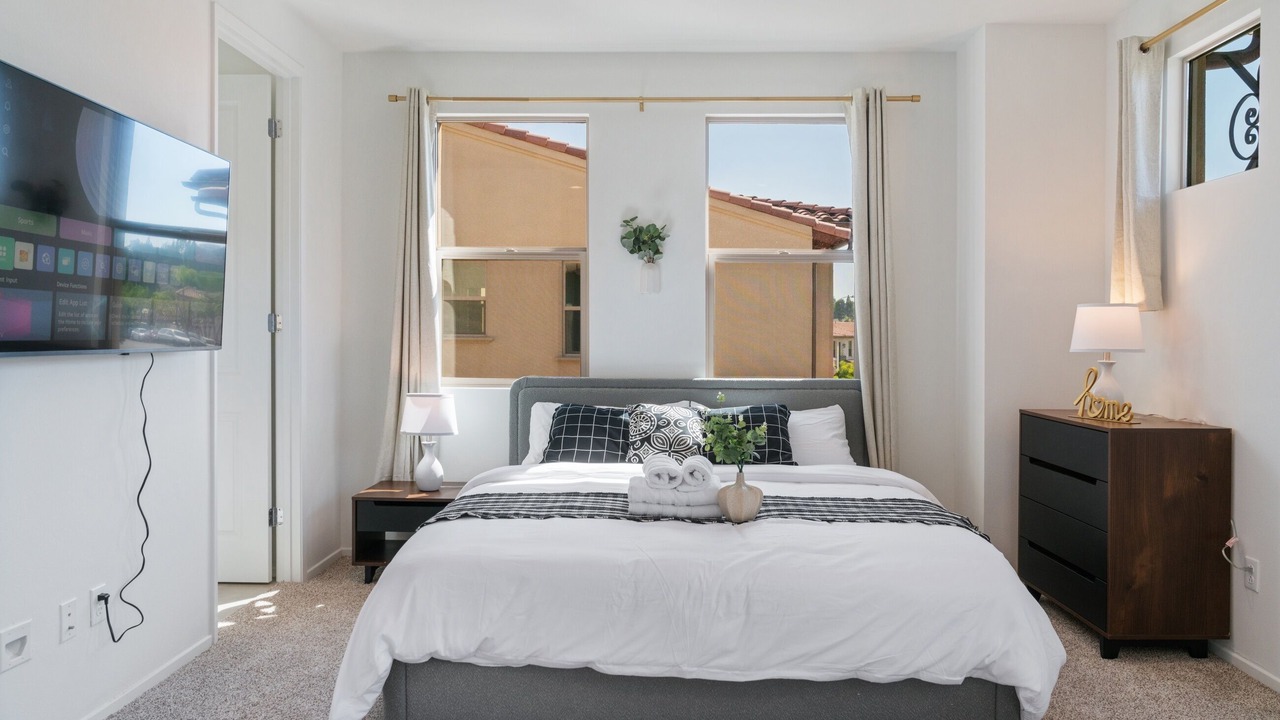 Photo of Bedroom in Walnut