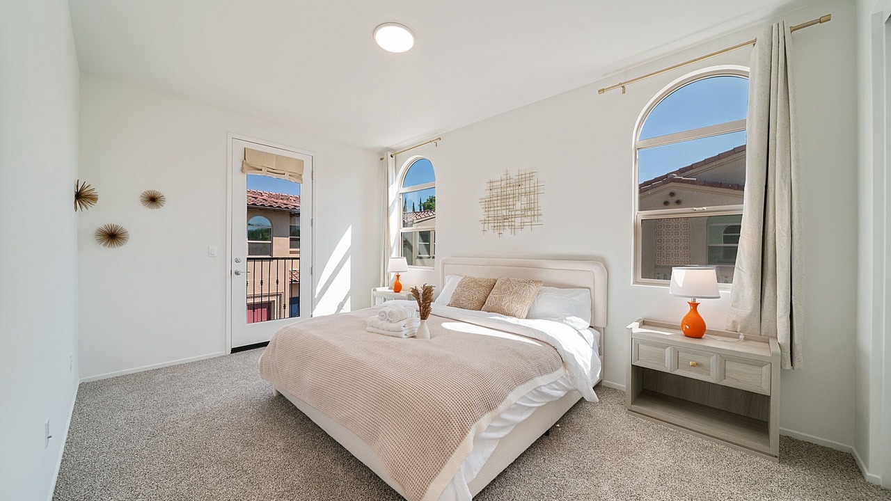 Photo of Bedroom in Walnut