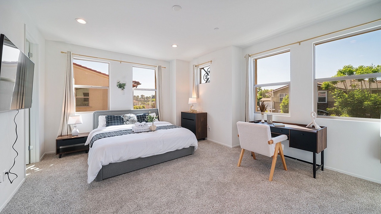 Photo of Bedroom in Walnut