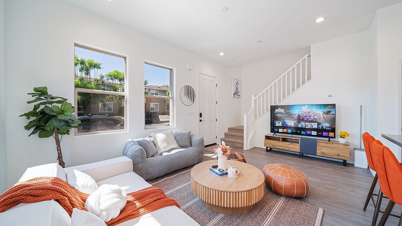 Photo of Livingroom in Walnut