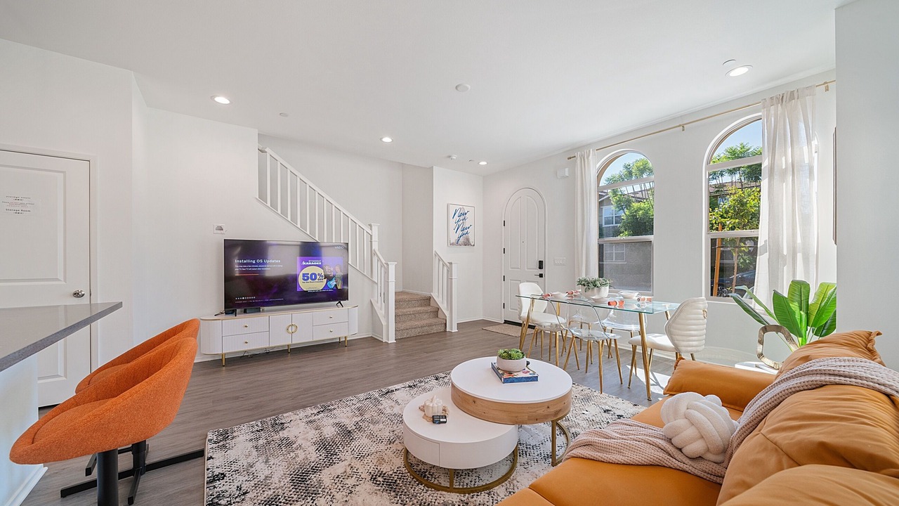 Photo of Livingroom in Walnut