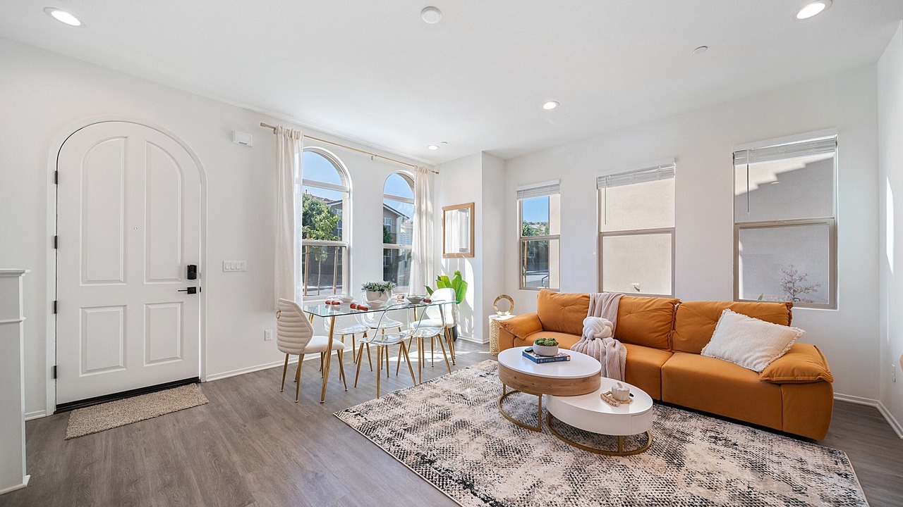 Photo of Livingroom in Walnut