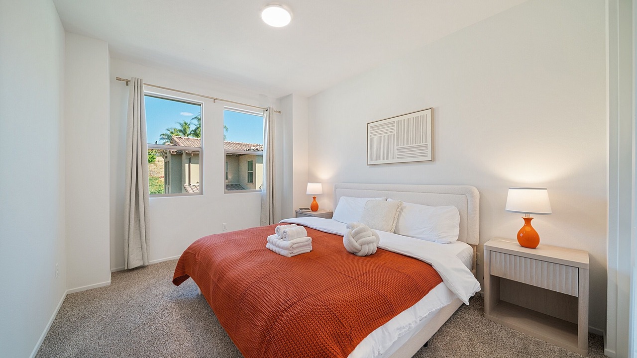 Photo of Bedroom in Walnut