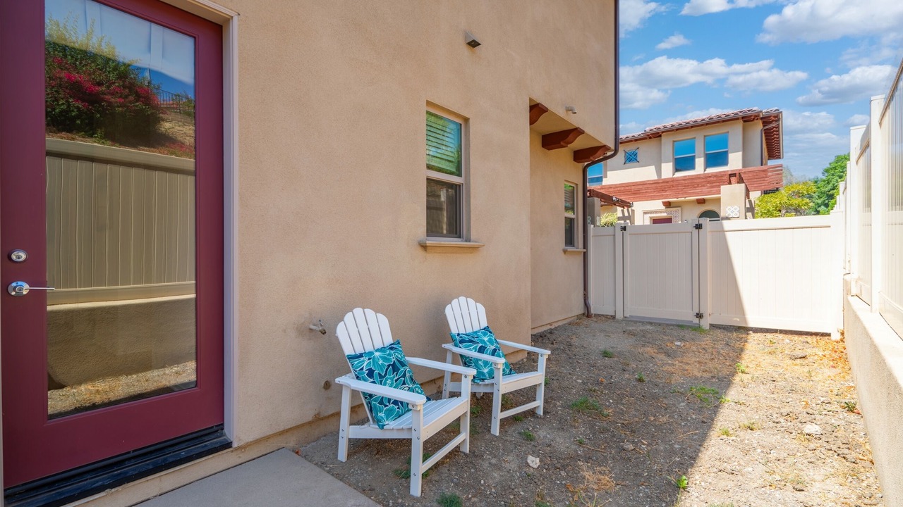 Photo of Patio Balcony in Walnut