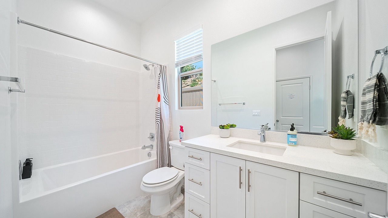 Photo of Bathroom in Walnut