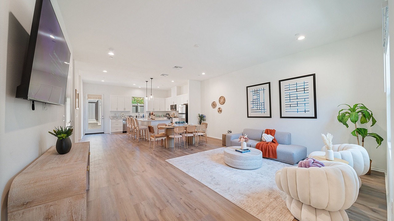 Photo of Livingroom in Walnut