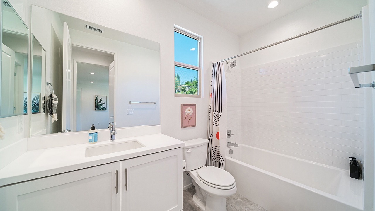 Photo of Bathroom in Walnut
