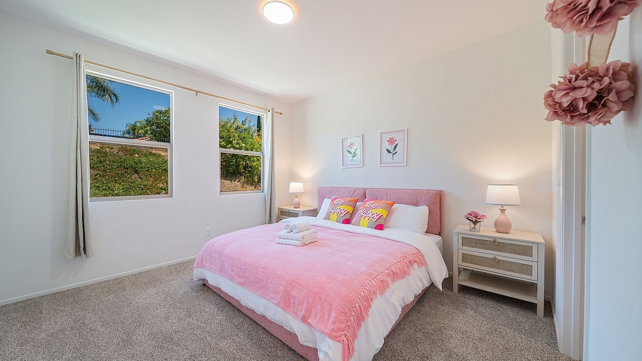 Photo of Bedroom in Walnut
