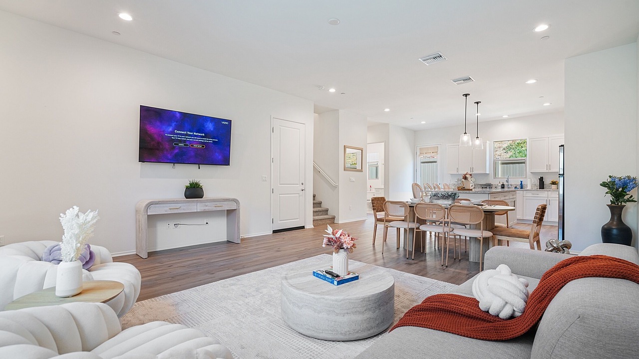 Photo of Livingroom in Walnut