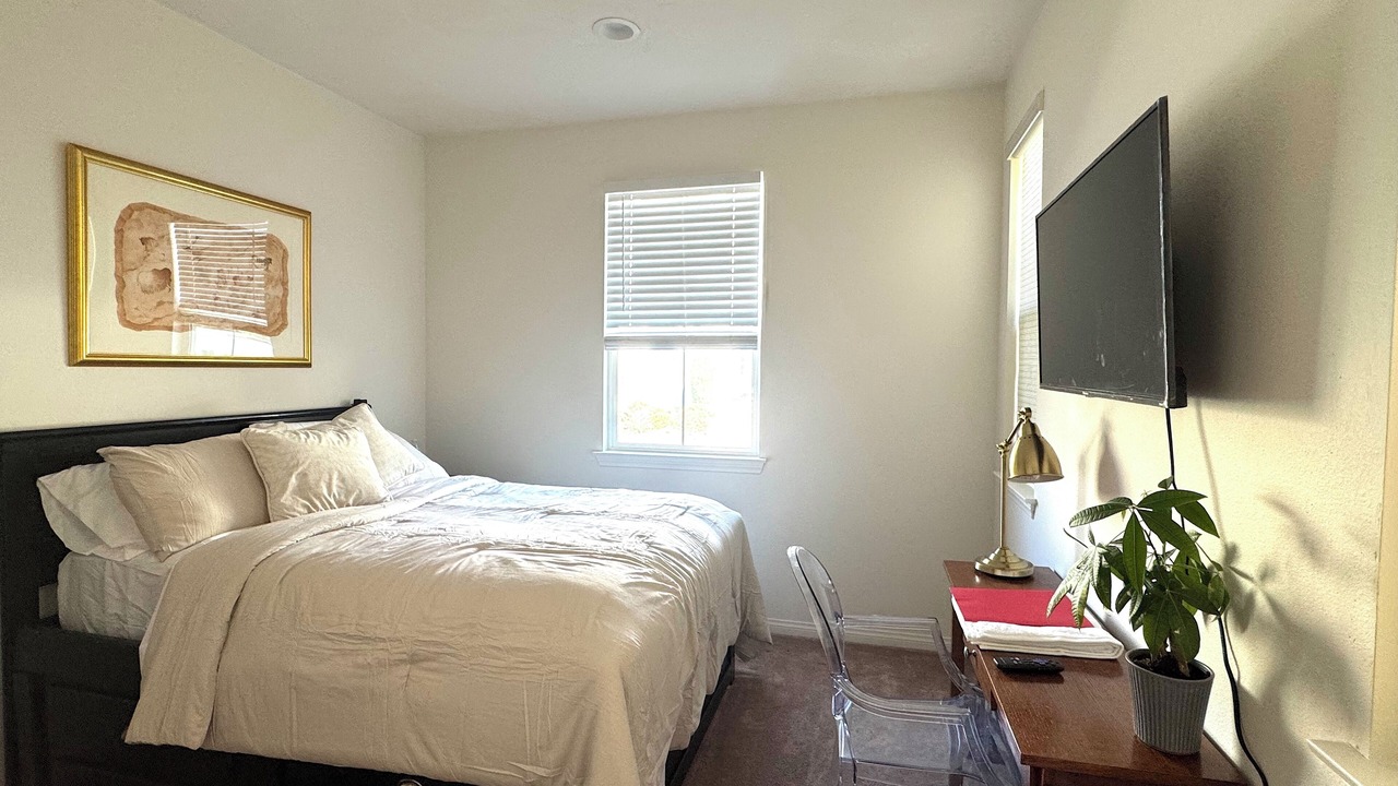 Photo of Bedroom in Corona