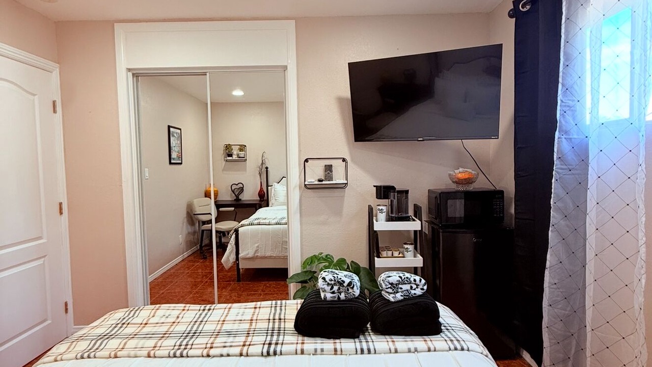 Photo of Bedroom in Hawthorne