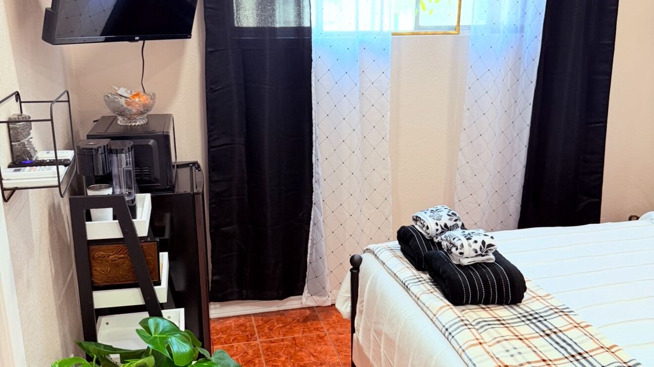 Photo of Bedroom in Hawthorne