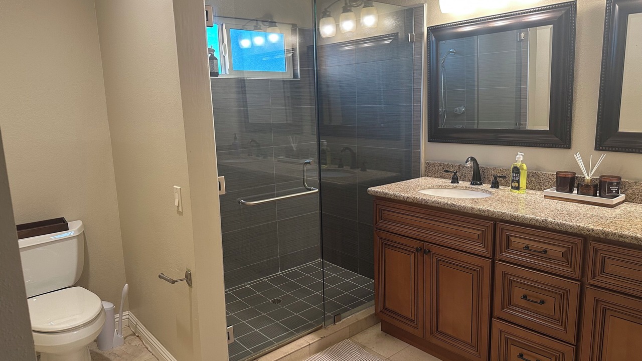 Photo of Bathroom in Walnut
