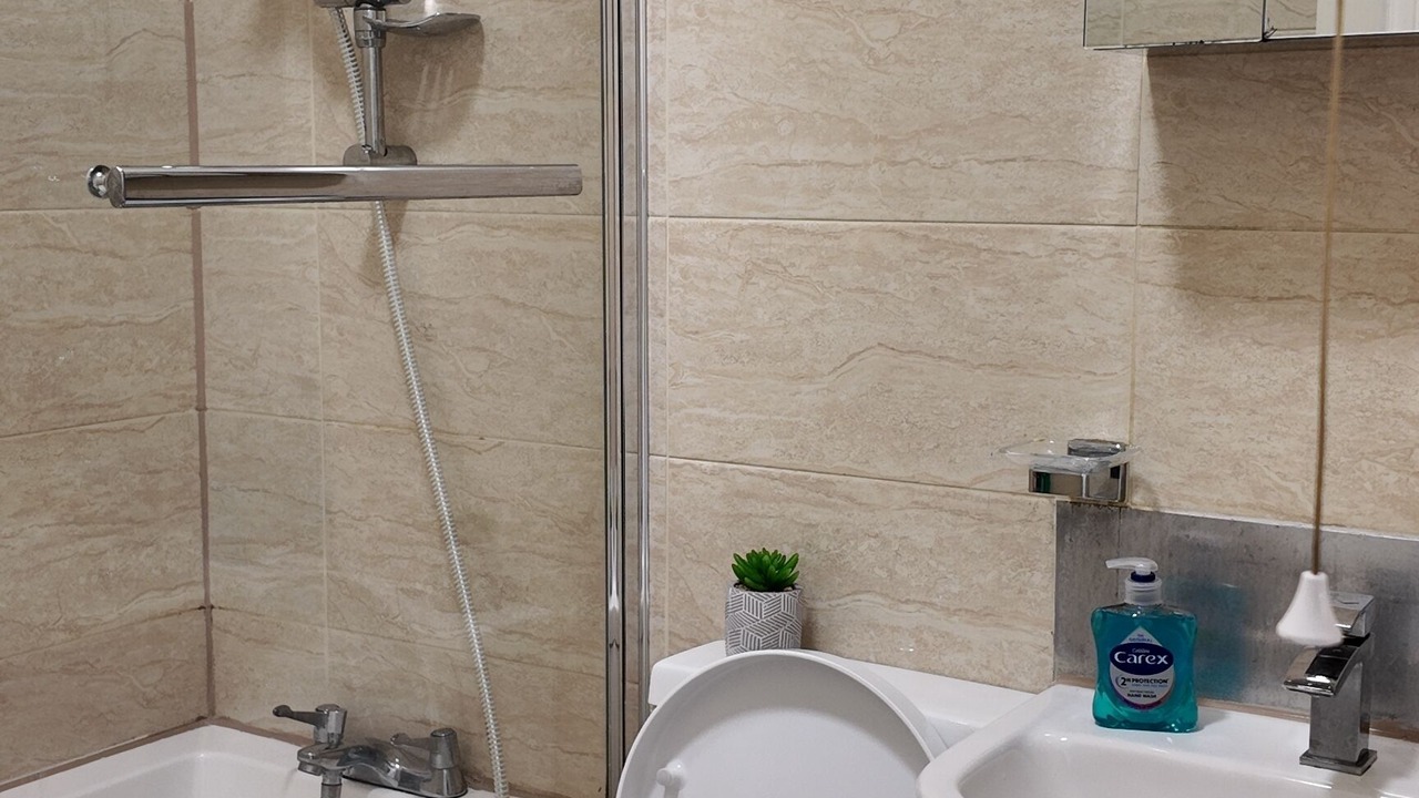 Photo of Bathroom in Somers Town