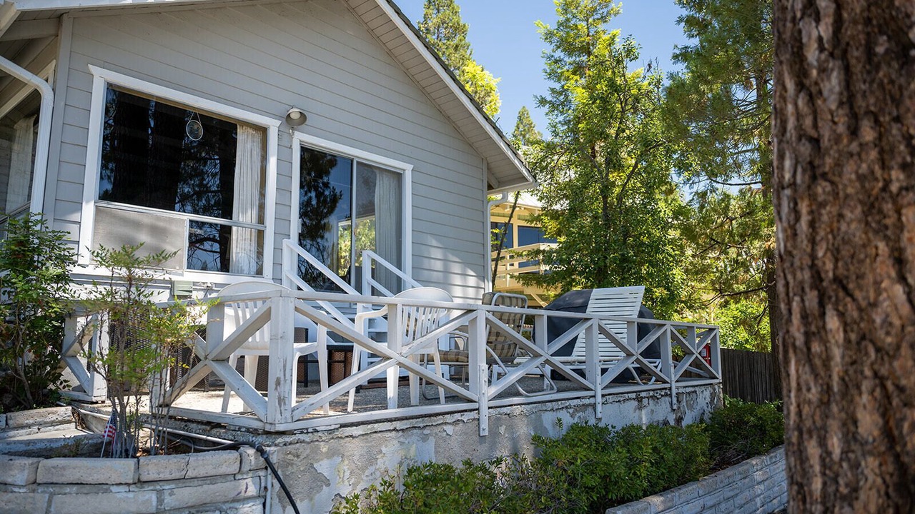 Photo of Patio Balcony in Bass Lake