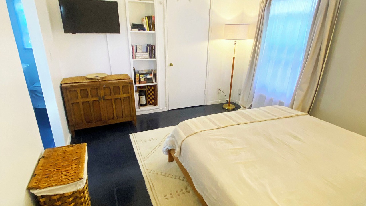 Photo of Bedroom in Lamanda Park