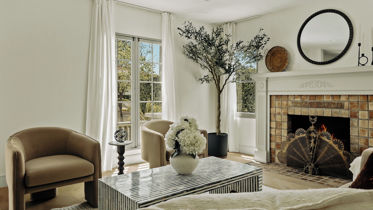 Photo of Livingroom in Windsor Square