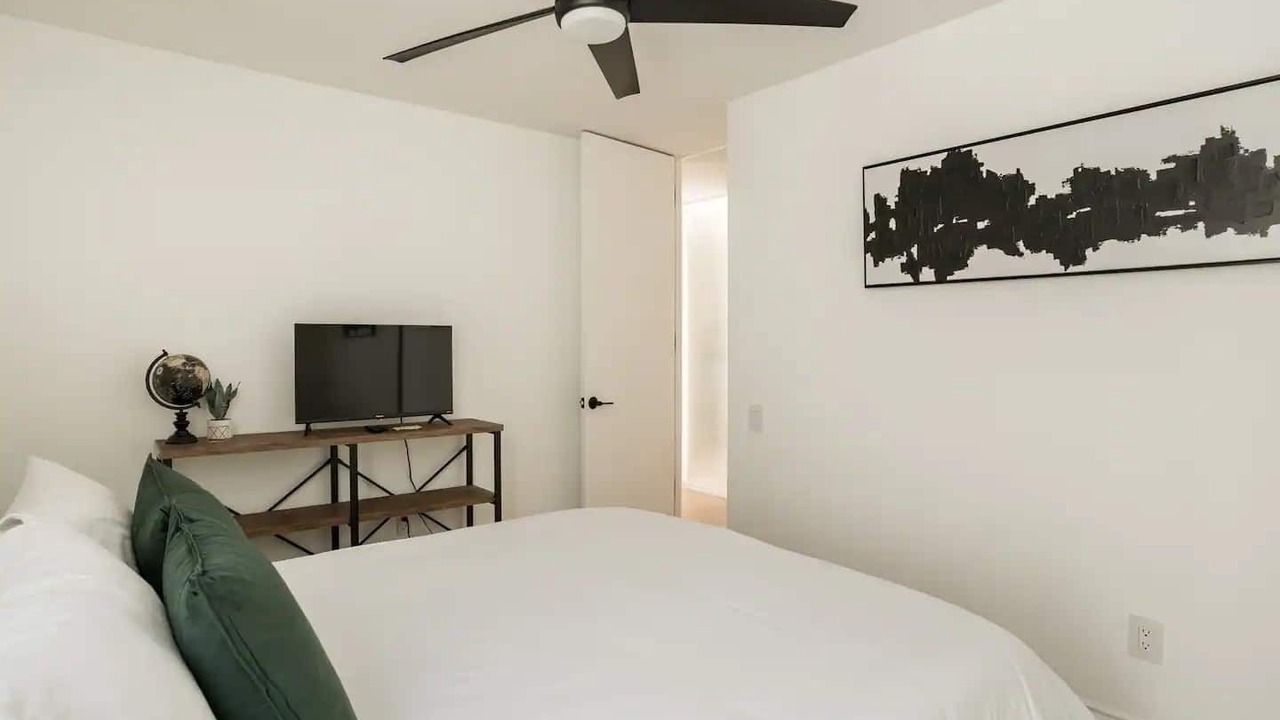 Photo of Bedroom in Mission Hills