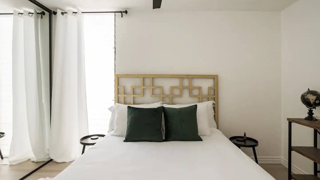 Photo of Bedroom in Mission Hills